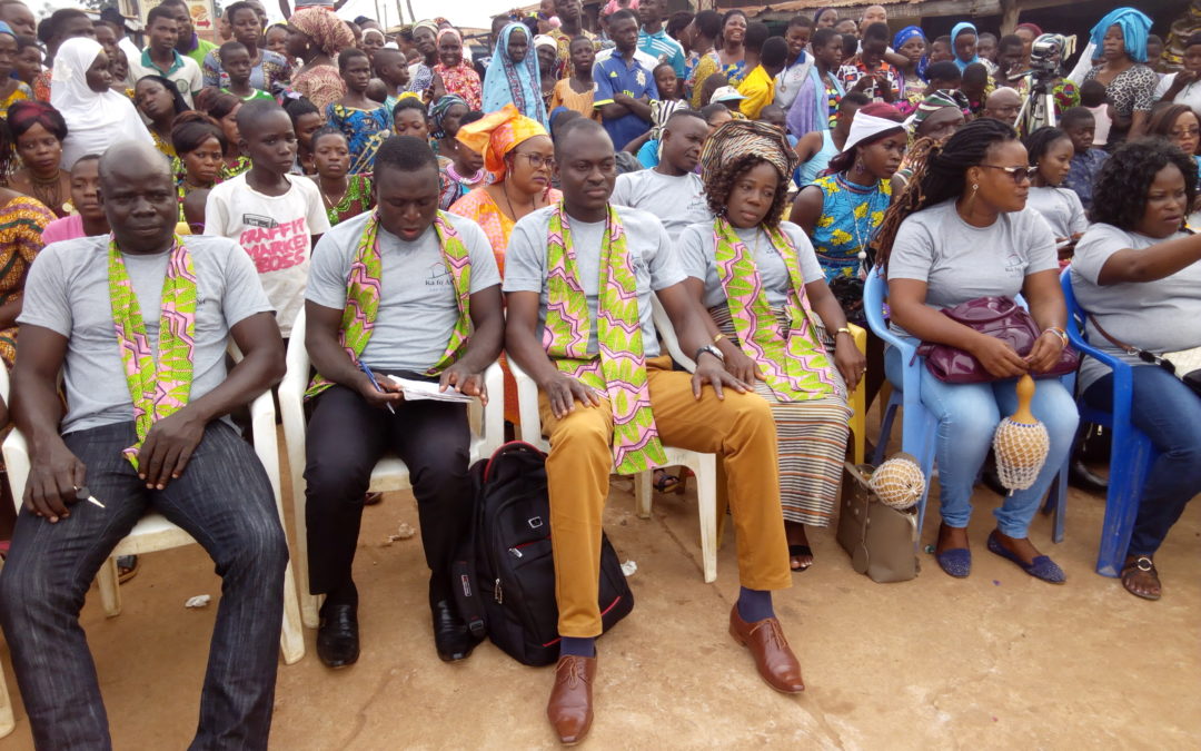 Quelques actions humanitaires de l&rsquo;association Ka fo Ana en images en prélude à la fête traditionnelle ODON GUEN&rsquo;GUELE Août 2018 à Kaboli